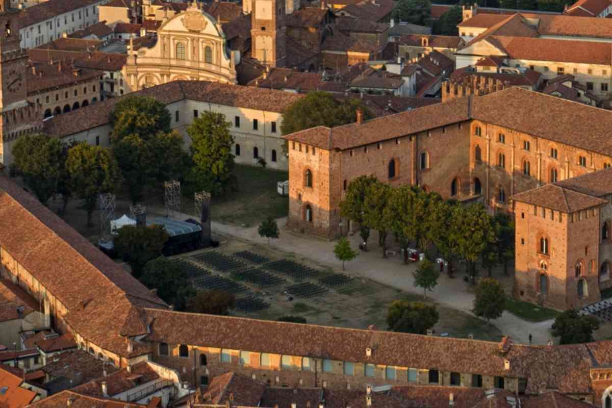 piazza vista dall'alto